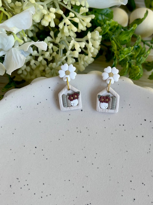 Tiny Book Shelf with White Flower Studs